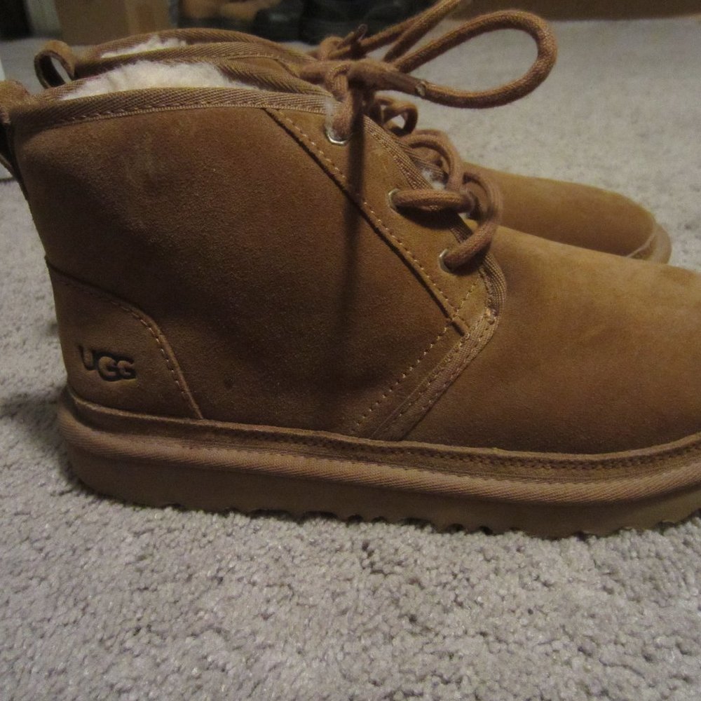 Ladies Ugg Size 6
